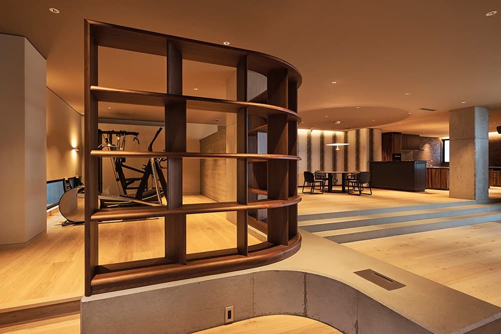 Residence F — image 2, Conde House