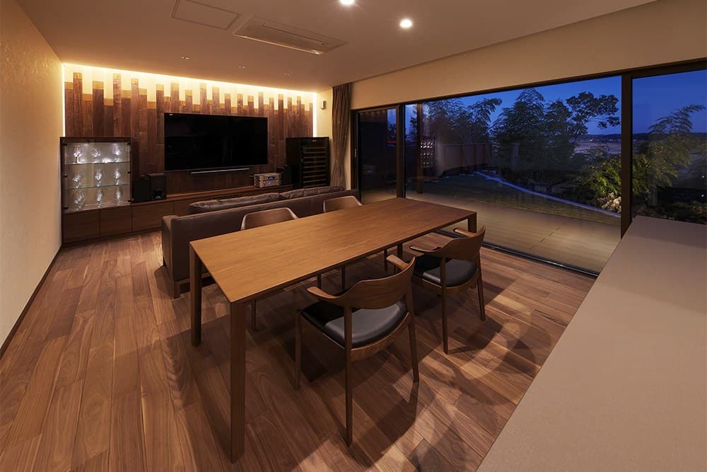 Residence U — image 1, Conde House