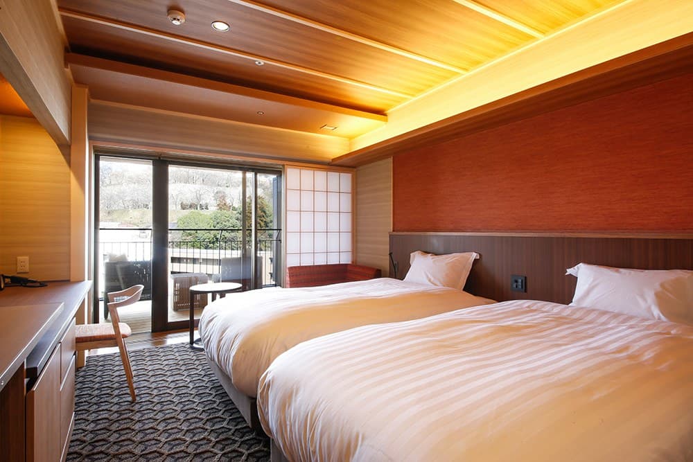 The Shiroyama Terrace Tsuyama Villa — image 5, Conde House