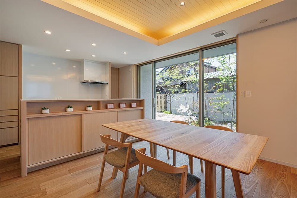Residence Y — image 1, Conde House