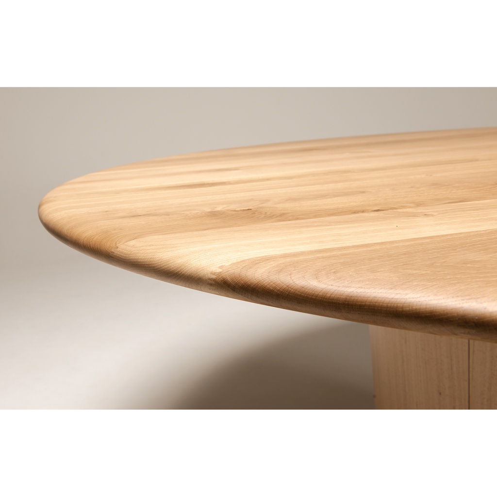One Lux Round Table 190 - 20