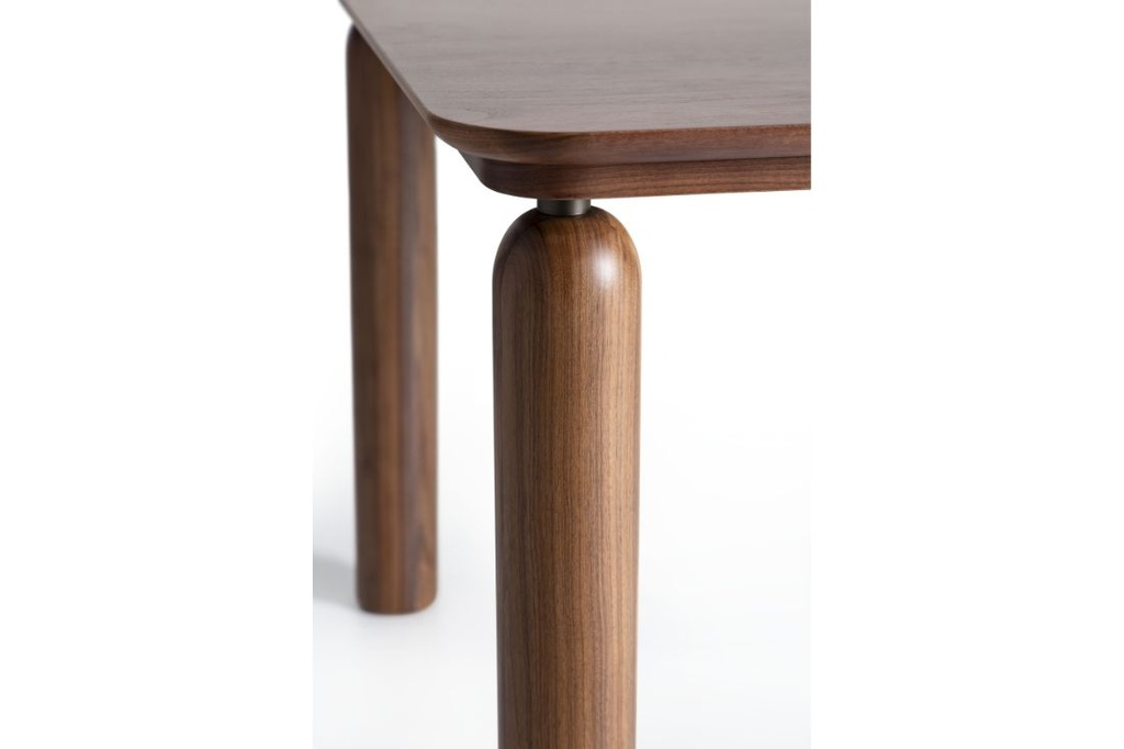 Gio Table — View 04