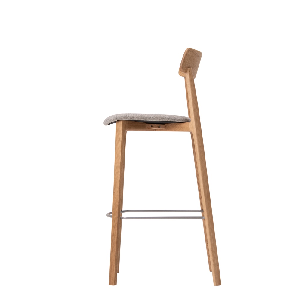 Aatos Stacking High Chair (Upholstered Seat) - 3